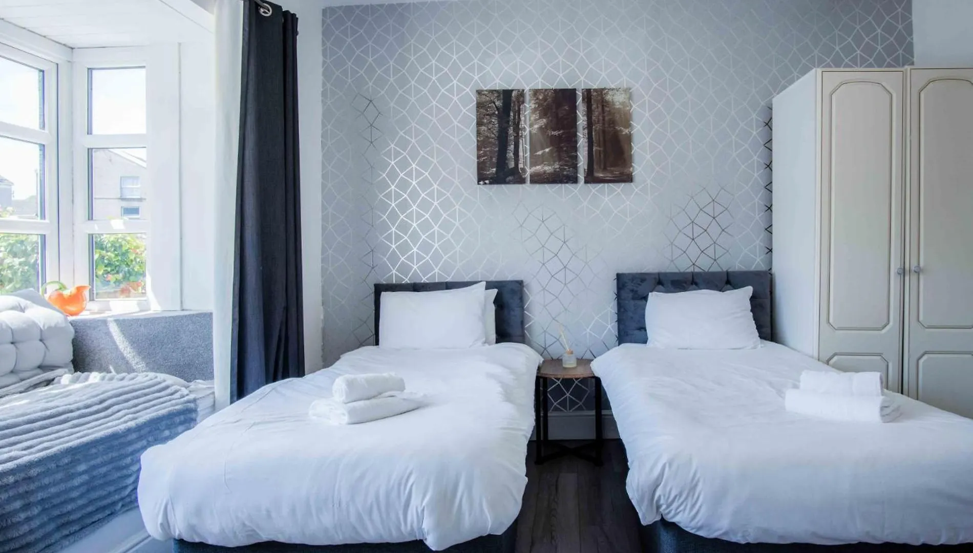 شقة Flat 1 Brunswick - 2 Bed Economy Flat - سوانسي 0*,  المملكة المتحدة