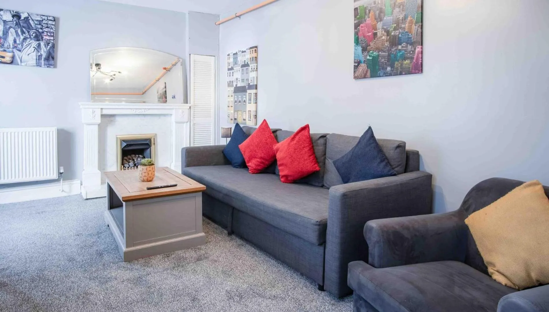 Flat 1 Brunswick - 2 Bed Economy Flat - Swansea Apartment